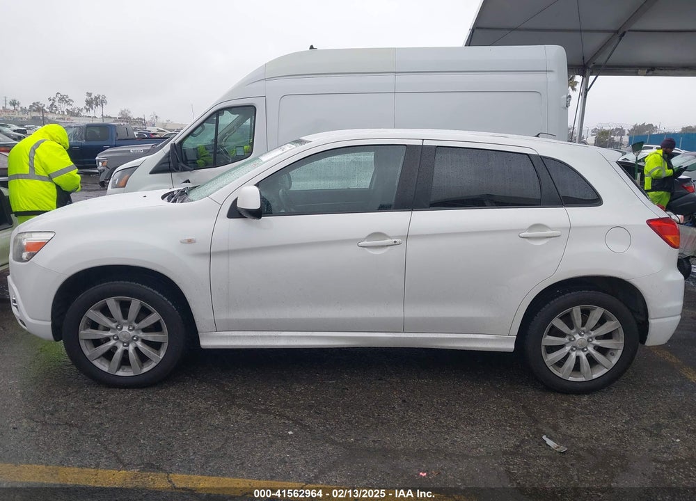 2011 MITSUBISHI OUTLANDER SPORT SE VIN: JA4AP4AU5BZ008385