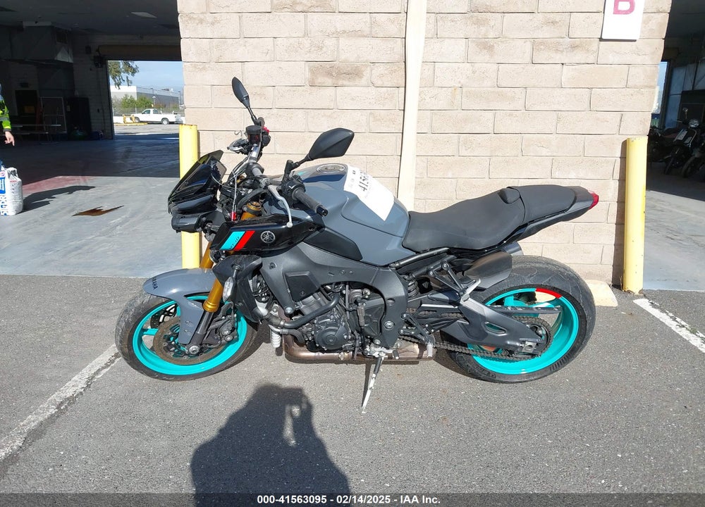 2022 YAMAHA MTN1000 C VIN: JYARN79Y1NA000371