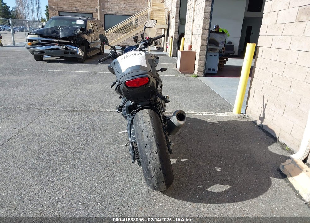 2022 YAMAHA MTN1000 C VIN: JYARN79Y1NA000371