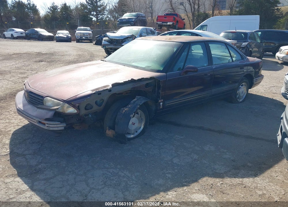 1995 OLDSMOBILE 88 ROYALE VIN: 1G3HN52K1S4815982