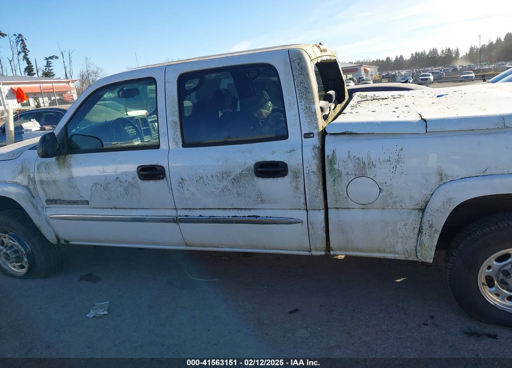 2004 GMC SIERRA 2500HD SLE VIN: 1GTHK23U14F109237