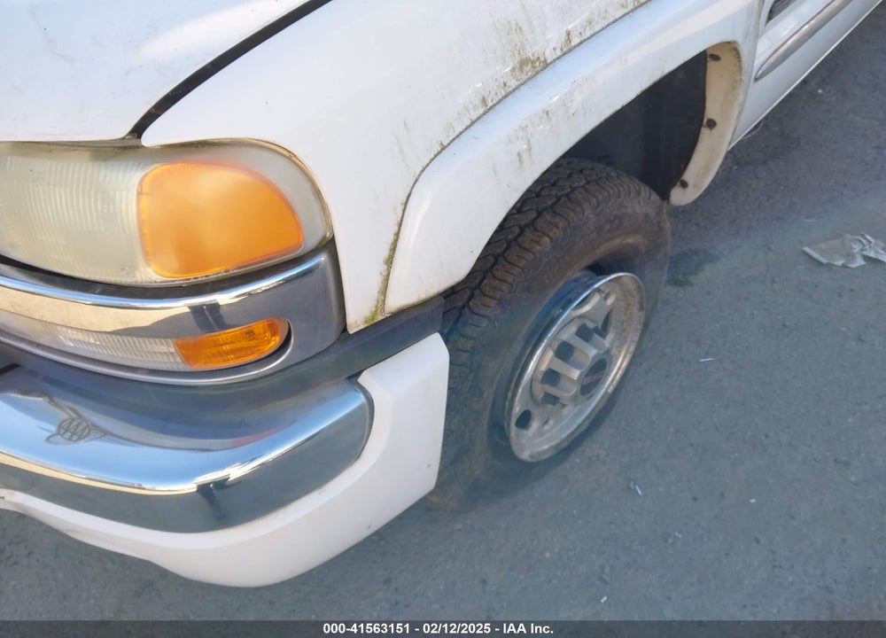 2004 GMC SIERRA 2500HD SLE VIN: 1GTHK23U14F109237