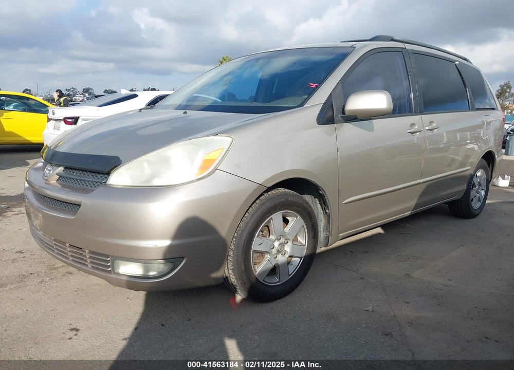 2004 TOYOTA SIENNA XLE VIN: 5TDZA22C54S026569