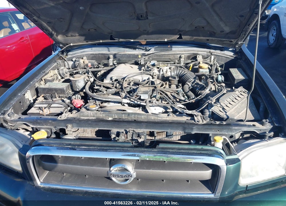 2002 NISSAN PATHFINDER SE VIN: JN8DR09Y82W745972