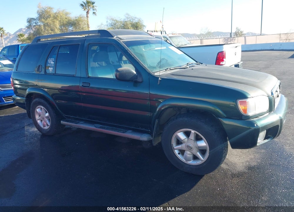 2002 NISSAN PATHFINDER SE VIN: JN8DR09Y82W745972