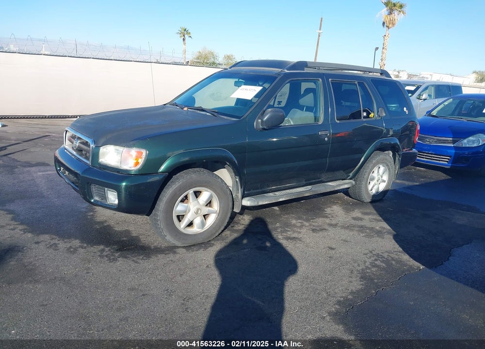 2002 NISSAN PATHFINDER SE VIN: JN8DR09Y82W745972