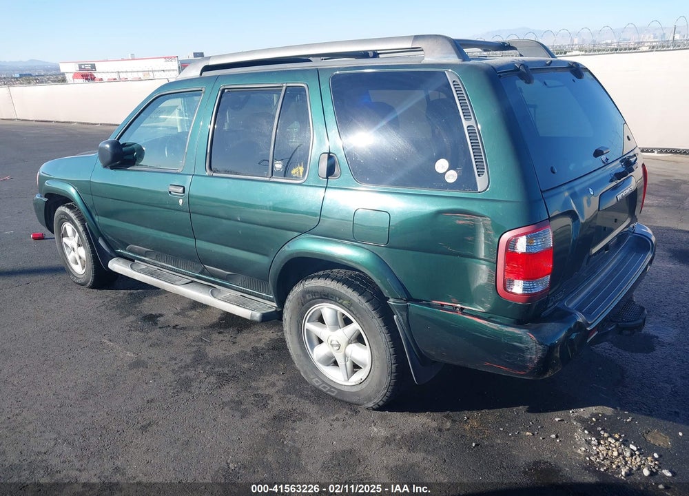 2002 NISSAN PATHFINDER SE VIN: JN8DR09Y82W745972