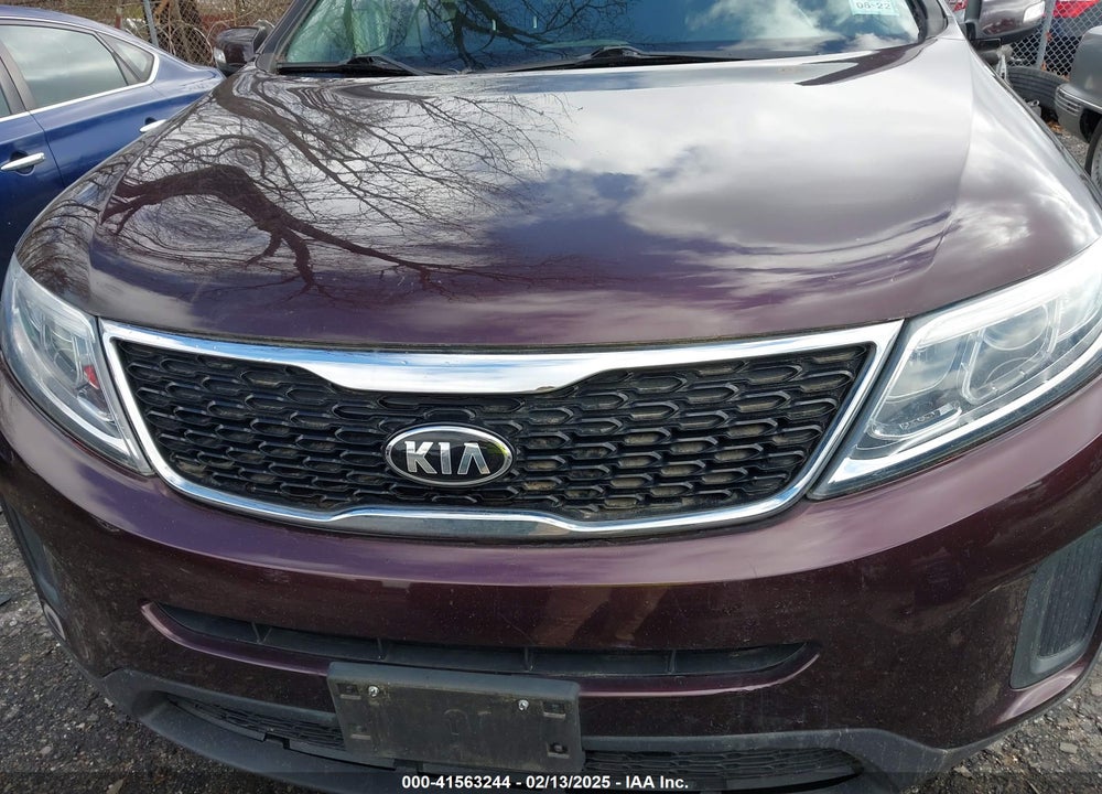 2014 KIA SORENTO LX VIN: 5XYKT3A65EG528977