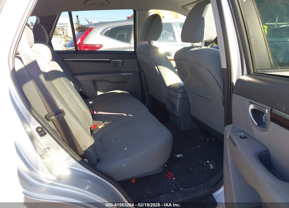 2011 HYUNDAI SANTA FE GLS VIN: 5XYZGDAB9BG018892