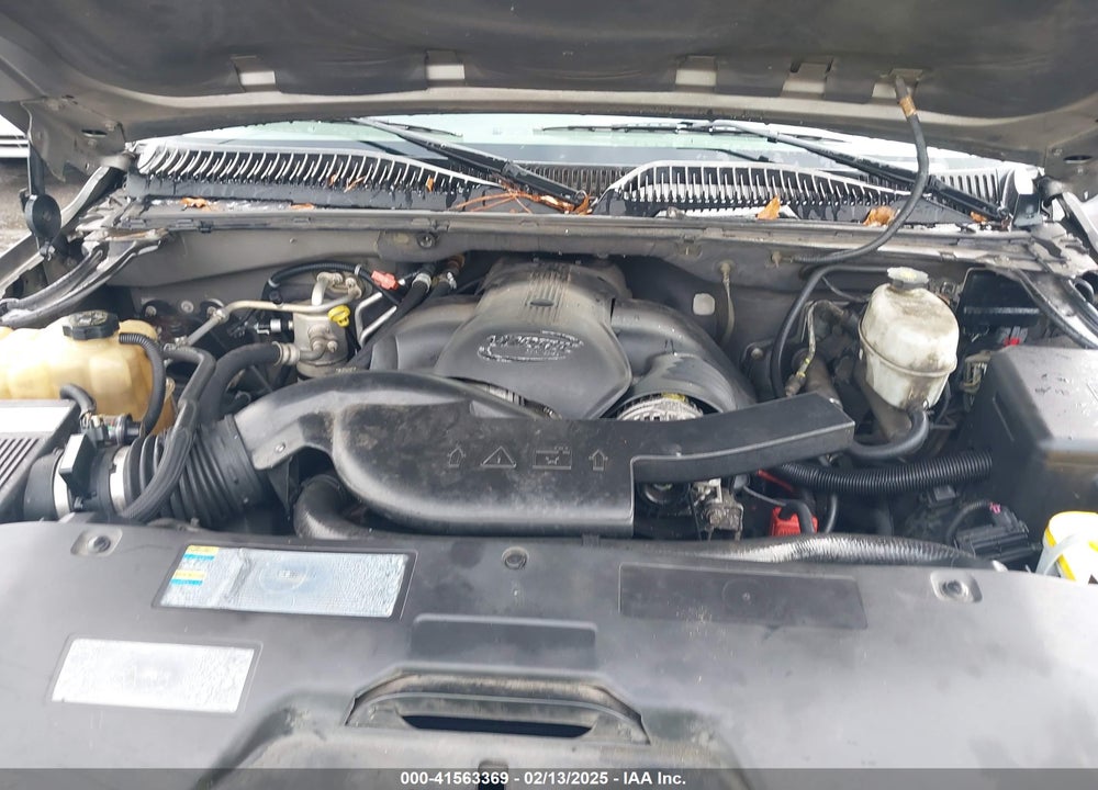 2005 GMC YUKON DENALI VIN: 1GKEK63U85J129840