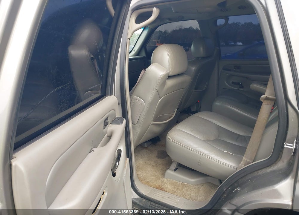2005 GMC YUKON DENALI VIN: 1GKEK63U85J129840