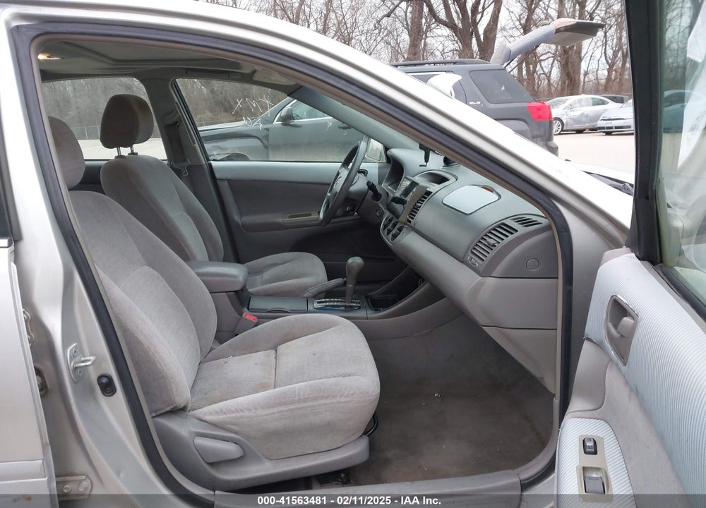 2002 TOYOTA CAMRY VIN: 4T1BF32K12U538818
