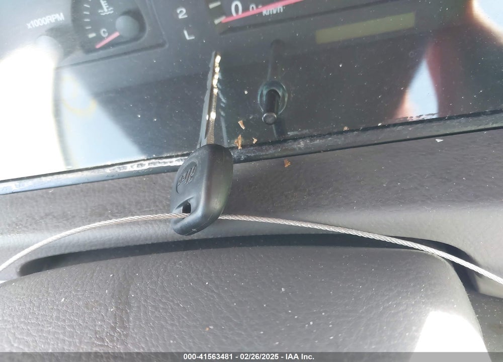 2002 TOYOTA CAMRY VIN: 4T1BF32K12U538818
