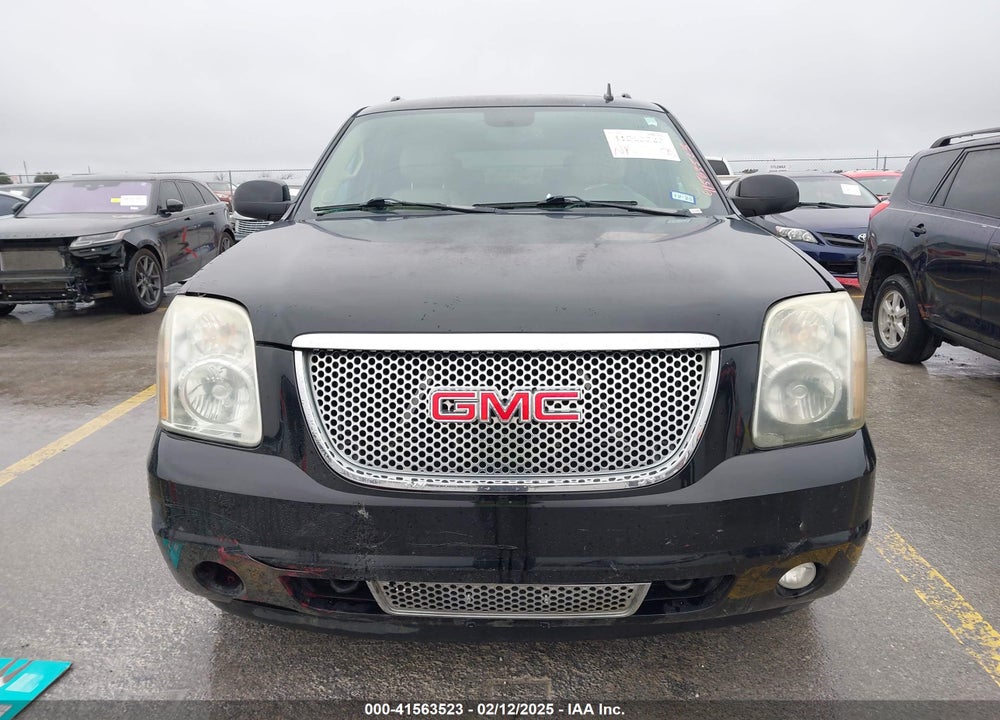 2010 GMC YUKON XL 1500 DENALI VIN: 1GKUCMEF1AR181088