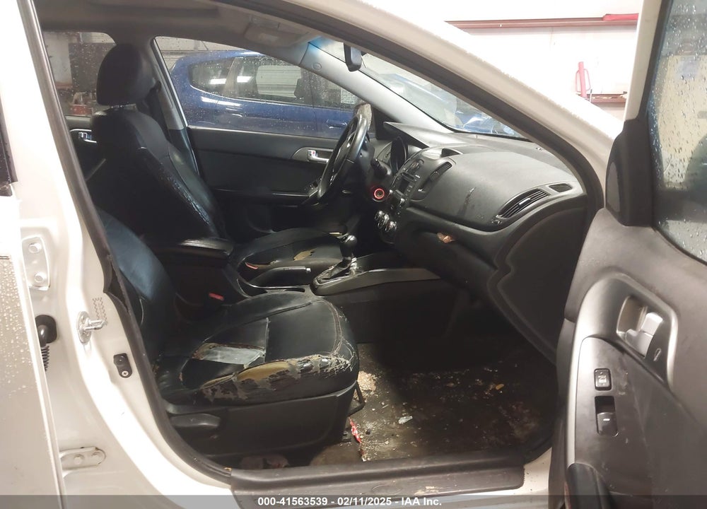 2012 KIA FORTE VIN: KNAFW5A35C5643429