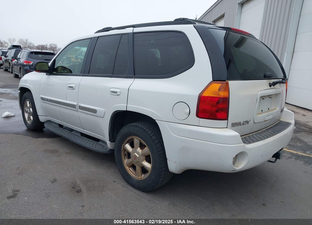 2002 GMC ENVOY SLT VIN: 1GKDT13S322457036