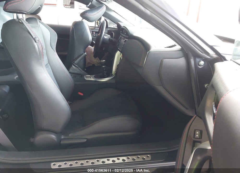 2017 SUBARU BRZ VIN: JF1ZCAC19H9605592