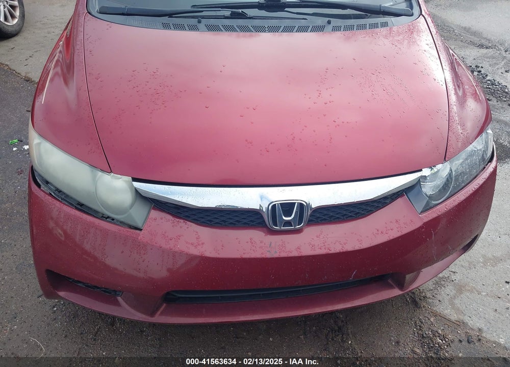 2010 HONDA CIVIC LX VIN: 2HGFA1F50AH571292