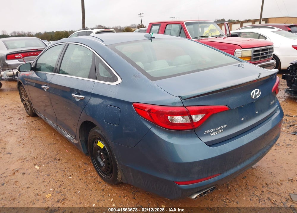 2015 HYUNDAI SONATA VIN: 5NPE34AF3FH108891