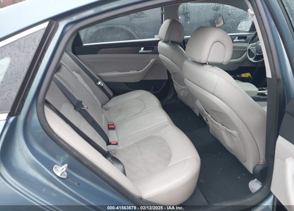 2015 HYUNDAI SONATA VIN: 5NPE34AF3FH108891