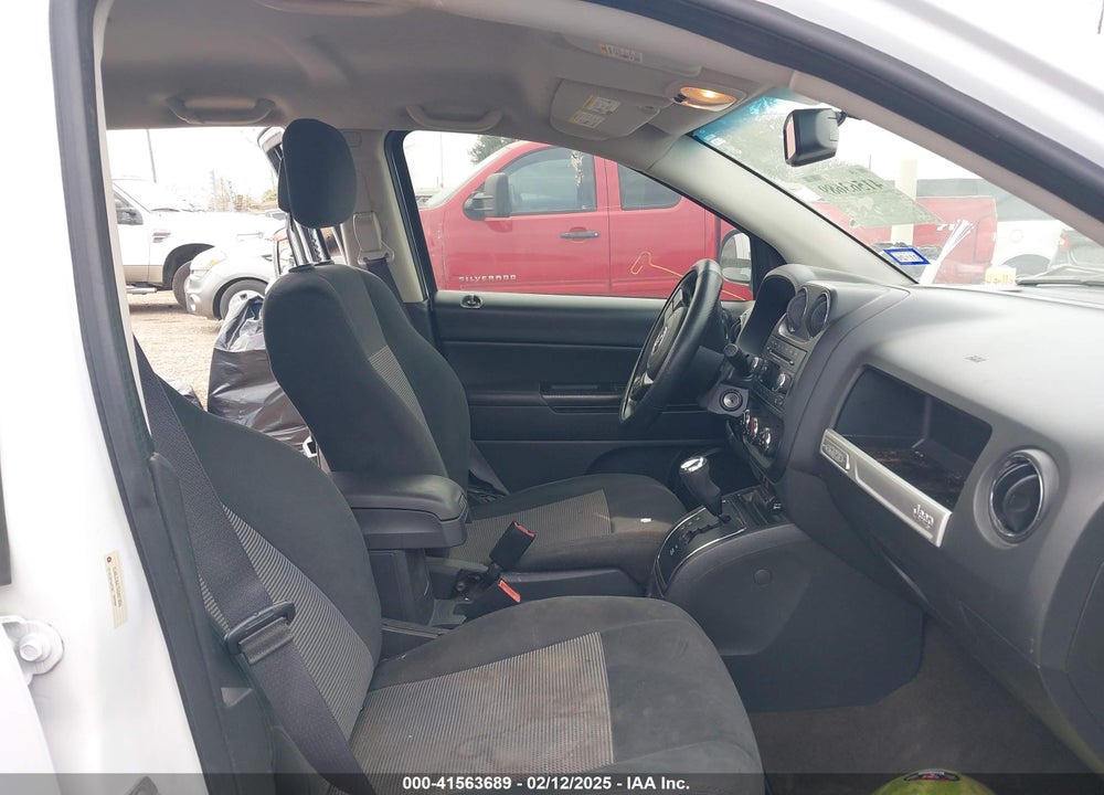 2016 JEEP COMPASS SPORT VIN: 1C4NJCBA7GD621894