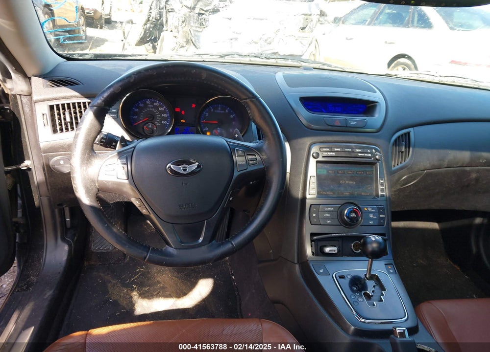 2011 HYUNDAI GENESIS 3.8 GRAND TOURING VIN: KMHHU6KH8BU062847