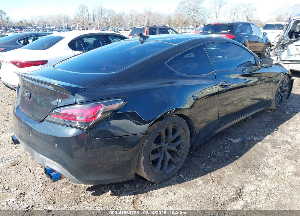 2011 HYUNDAI GENESIS 3.8 GRAND TOURING VIN: KMHHU6KH8BU062847