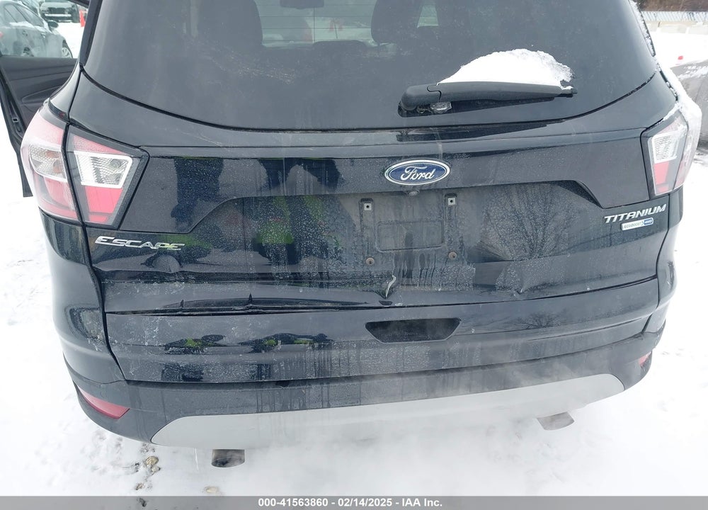 2018 FORD ESCAPE VIN: 1FMCU9J91JUD34675