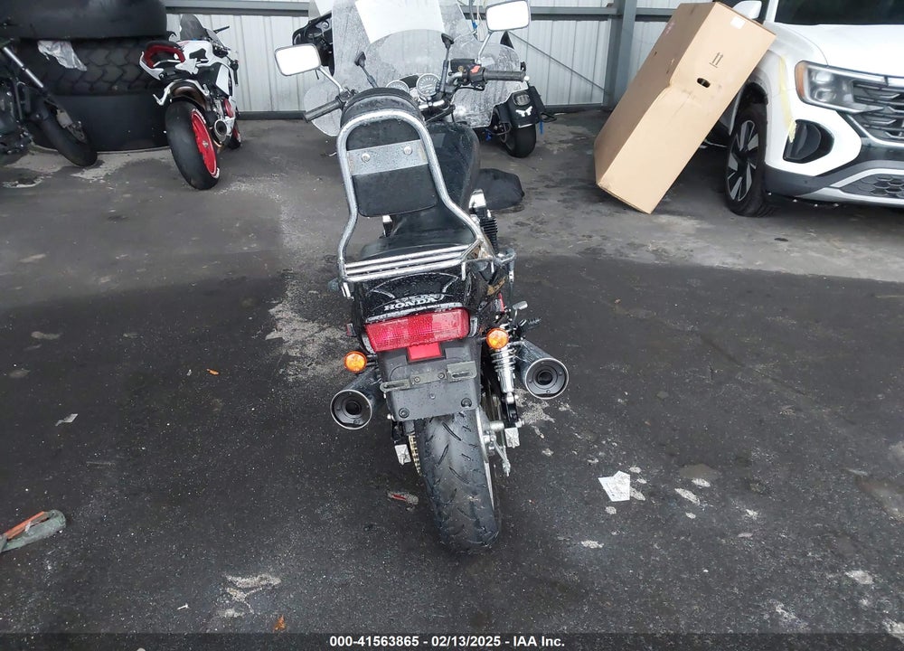 2000 HONDA CB750 VIN: JH2RC3809YM800747