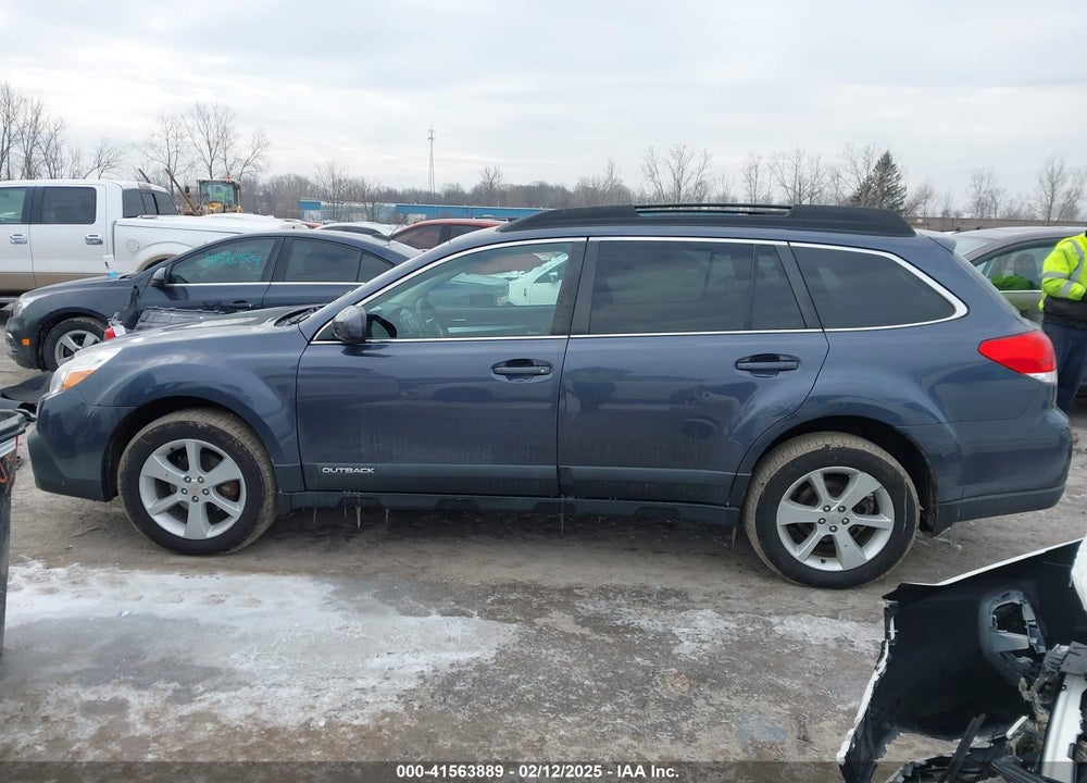 2014 SUBARU OUTBACK 2.5I PREMIUM VIN: 4S4BRCCC3E3300493