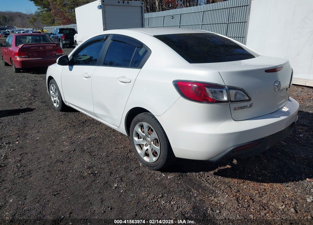 2011 MAZDA 3 I SPORT VIN: JM1BL1UG2B1497546
