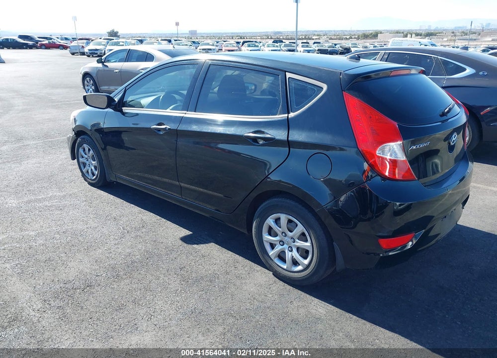 2013 HYUNDAI ACCENT VIN: KMHCT5AE7DU132081