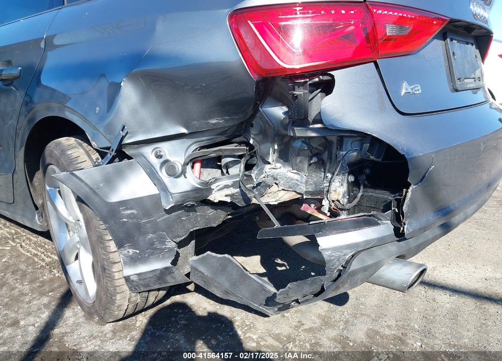 2016 AUDI A3 VIN: WAUB8GFFXG1039668