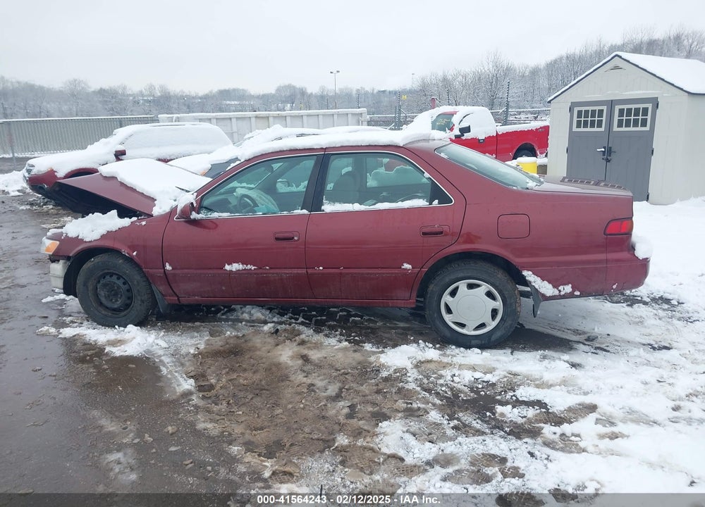 1999 TOYOTA CAMRY VIN: 4T1BG22K0XU601907
