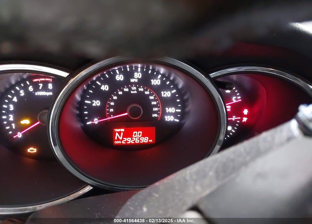 2011 KIA SORENTO VIN: 5XYKUCA1XBG150443