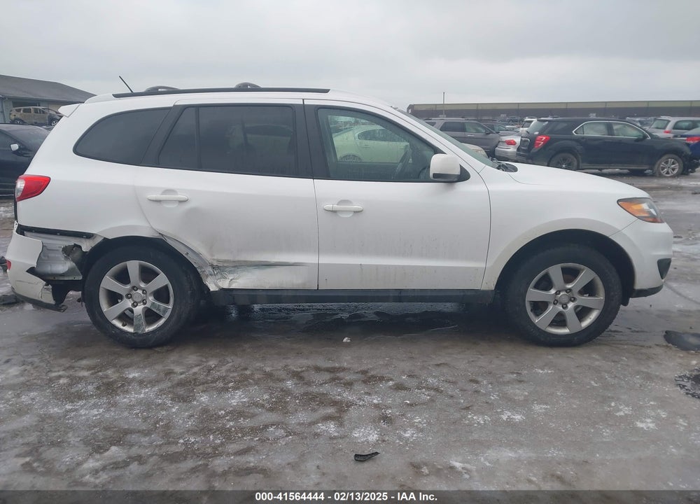 2011 HYUNDAI SANTA FE SE VIN: 5XYZHDAGXBG008896