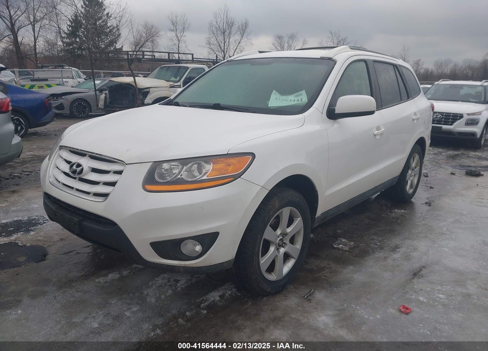2011 HYUNDAI SANTA FE SE VIN: 5XYZHDAGXBG008896
