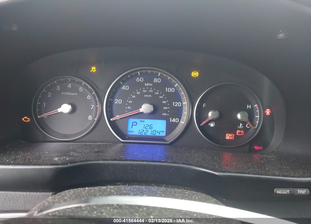 2011 HYUNDAI SANTA FE SE VIN: 5XYZHDAGXBG008896