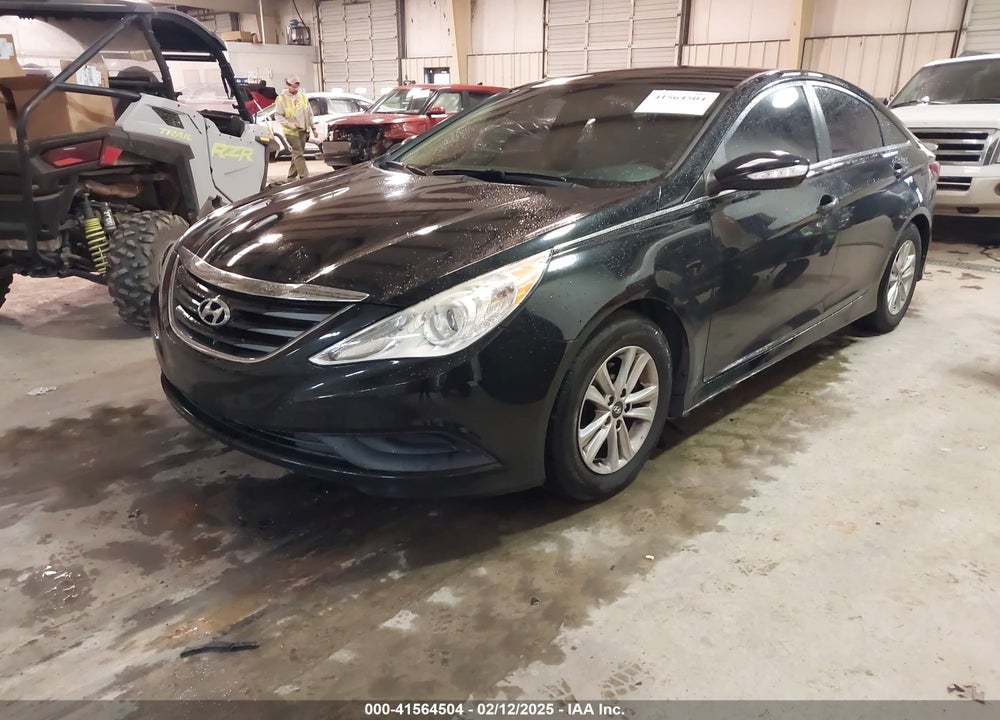2014 HYUNDAI SONATA GLS VIN: 5NPEB4AC2EH818517