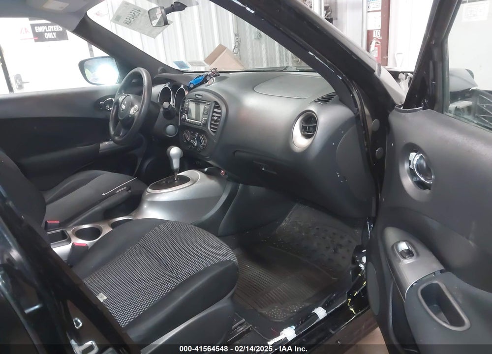 2015 NISSAN JUKE S VIN: JN8AF5MV4FT553557