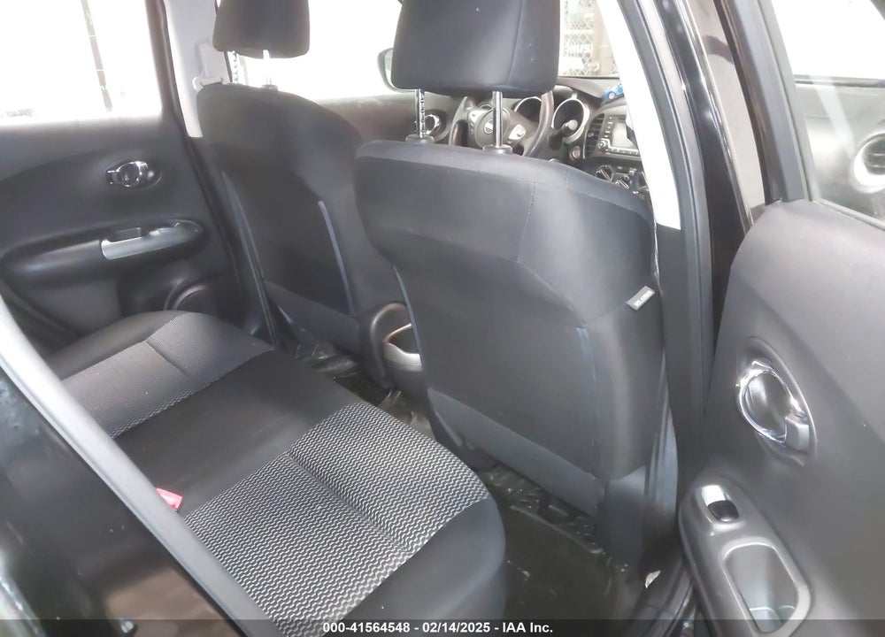 2015 NISSAN JUKE S VIN: JN8AF5MV4FT553557