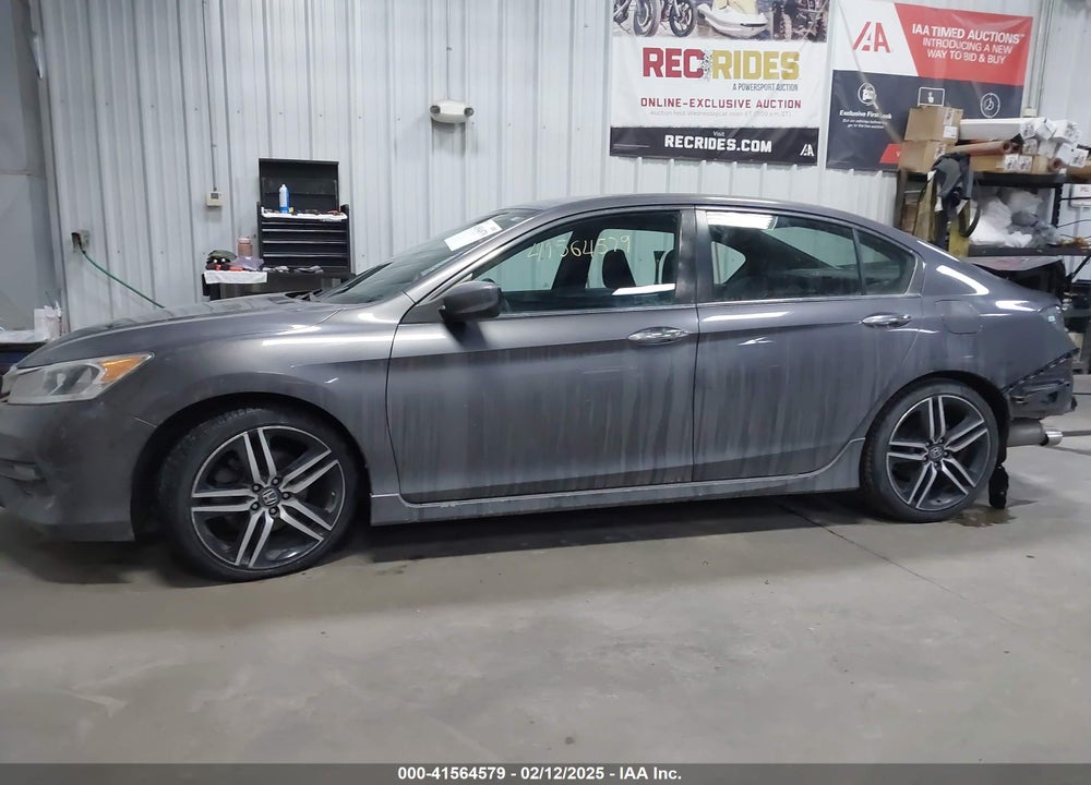 2017 HONDA ACCORD VIN: 1HGCR2F16HA292825