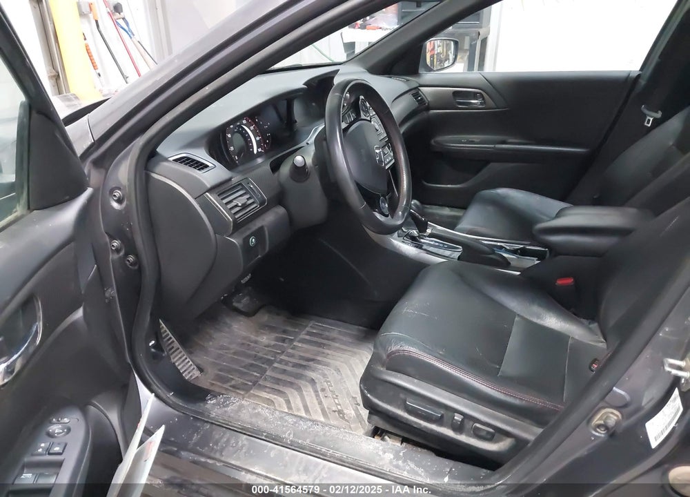 2017 HONDA ACCORD VIN: 1HGCR2F16HA292825