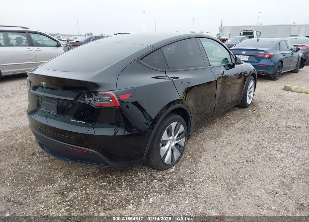 2023 TESLA MODEL Y VIN: 7SAYGDEEXPA181114