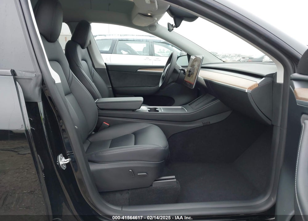 2023 TESLA MODEL Y VIN: 7SAYGDEEXPA181114
