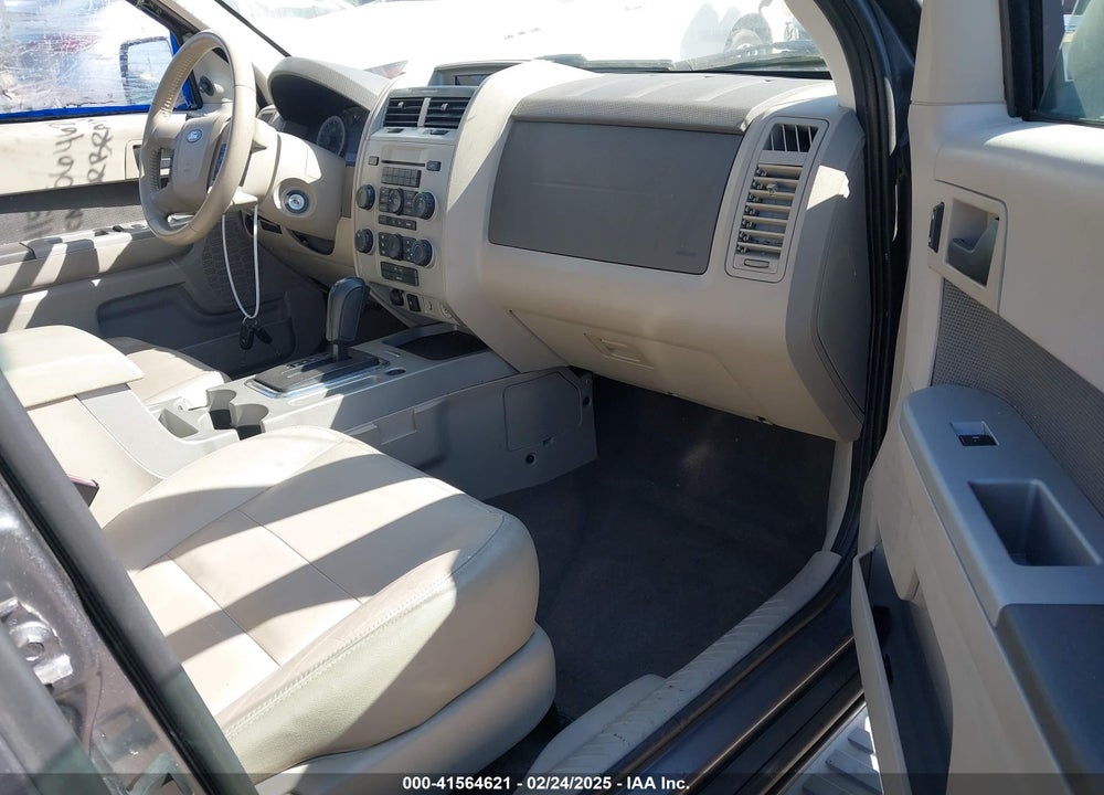 2009 FORD ESCAPE XLT VIN: 1FMCU03739KD04768