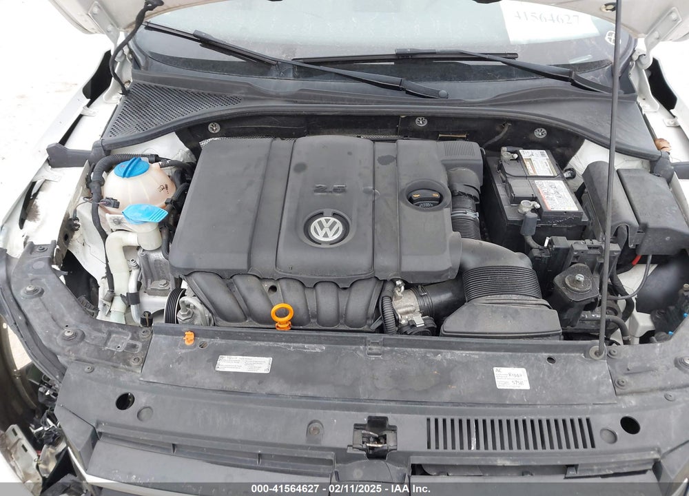 2012 VOLKSWAGEN PASSAT VIN: 1VWBP7A37CC008182