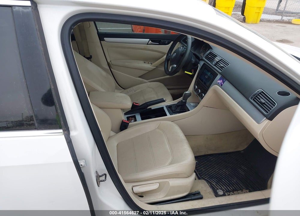2012 VOLKSWAGEN PASSAT VIN: 1VWBP7A37CC008182