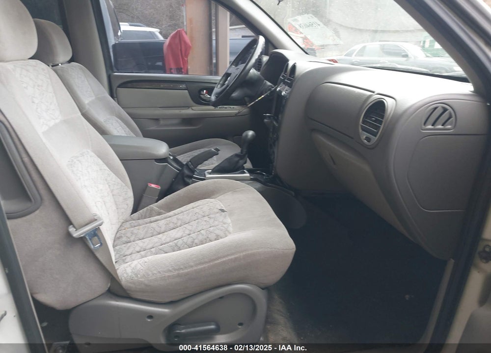2004 GMC ENVOY XL SLE VIN: 1GKES16S746200962