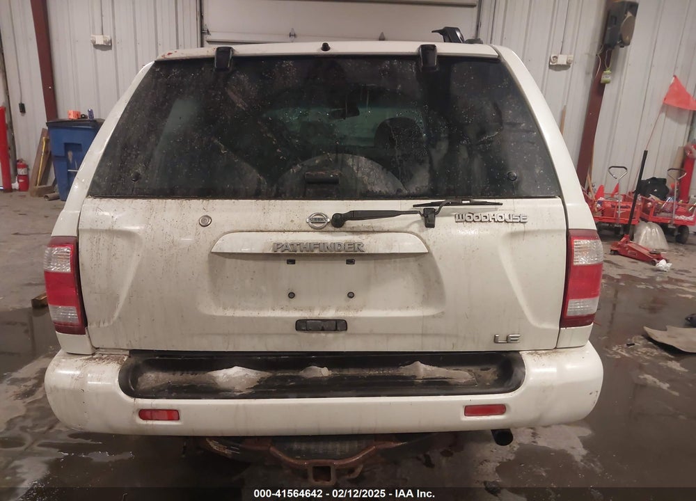 2002 NISSAN PATHFINDER VIN: JN8DR09Y82W737189
